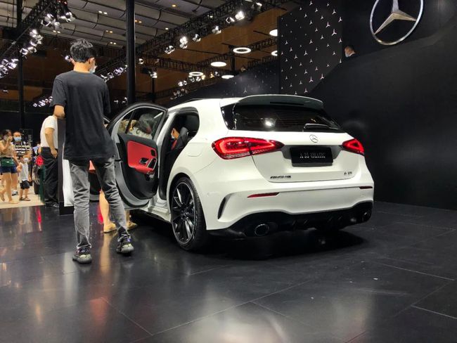 _波奇客户外摄影旅行包评测：35L强装载+Y字结构可变形+高颜值_波奇客户外摄影旅行包评测：35L强装载+Y字结构可变形+高颜值