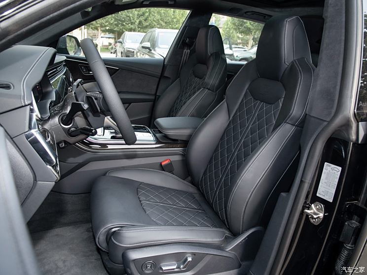 奥迪(进口) 奥迪Q8 2024款 55 TFSI