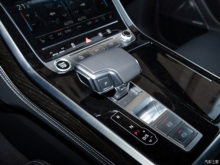 奥迪(进口) 奥迪Q8 2024款 55 TFSI