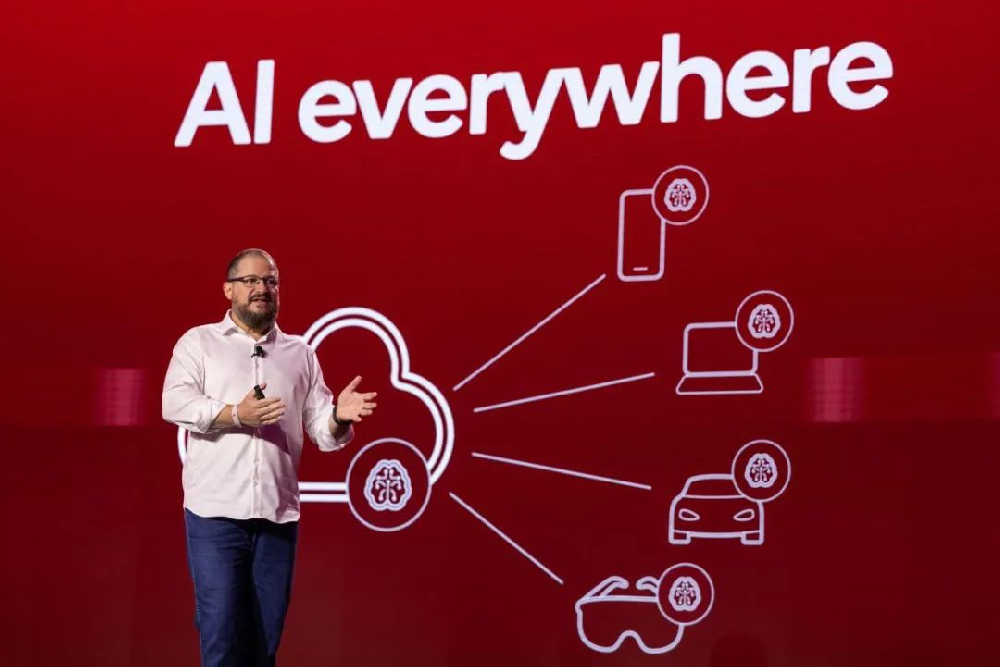 _异构计算+高性能低功耗NPU，高通正在推动终端侧生成式AI发展_异构计算+高性能低功耗NPU，高通正在推动终端侧生成式AI发展