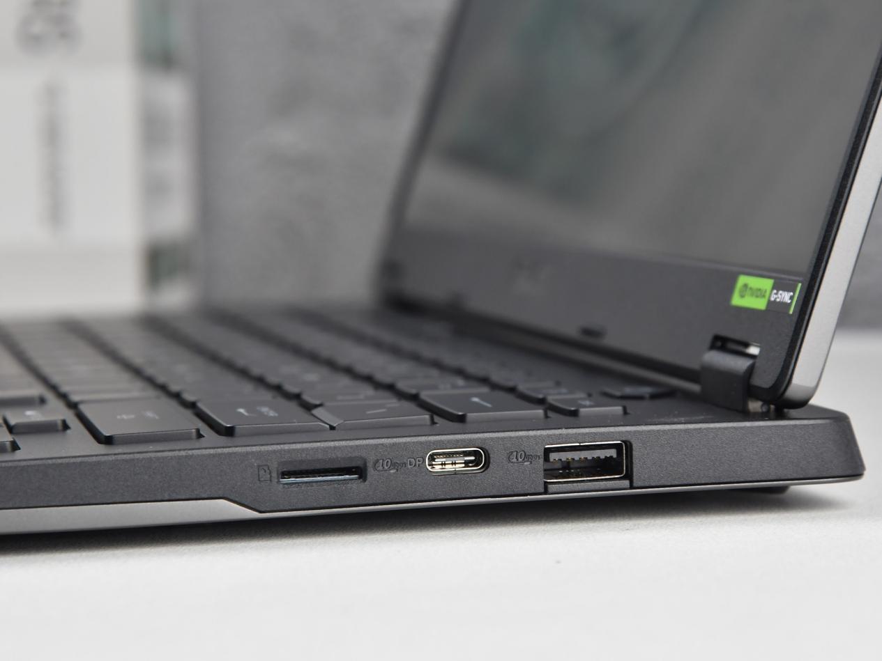 锐龙AI 9 HX 370加持的全能小钢炮！体验华硕天选Air 2024