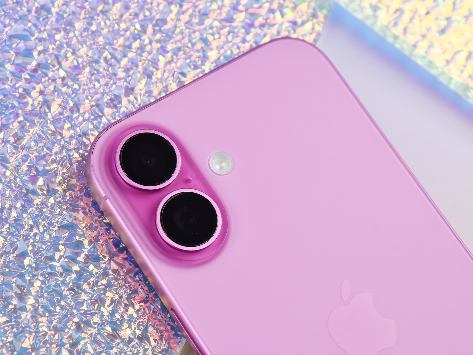 iPhone 16评测：性能够强，续航够长
