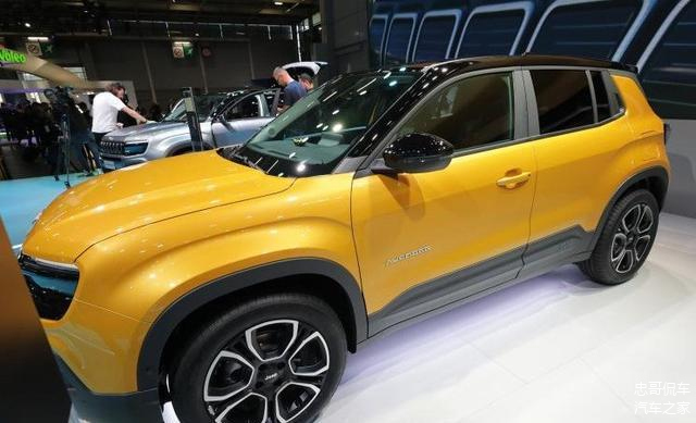 法国雷诺小车__法国雷诺跑车