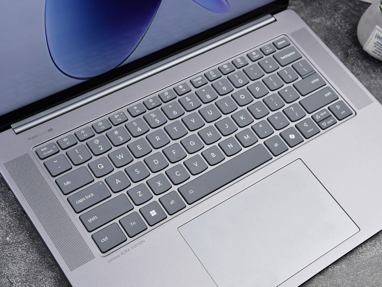 联想YOGA Air 15 Aura AI元启版笔记本评测：打破不可能三角