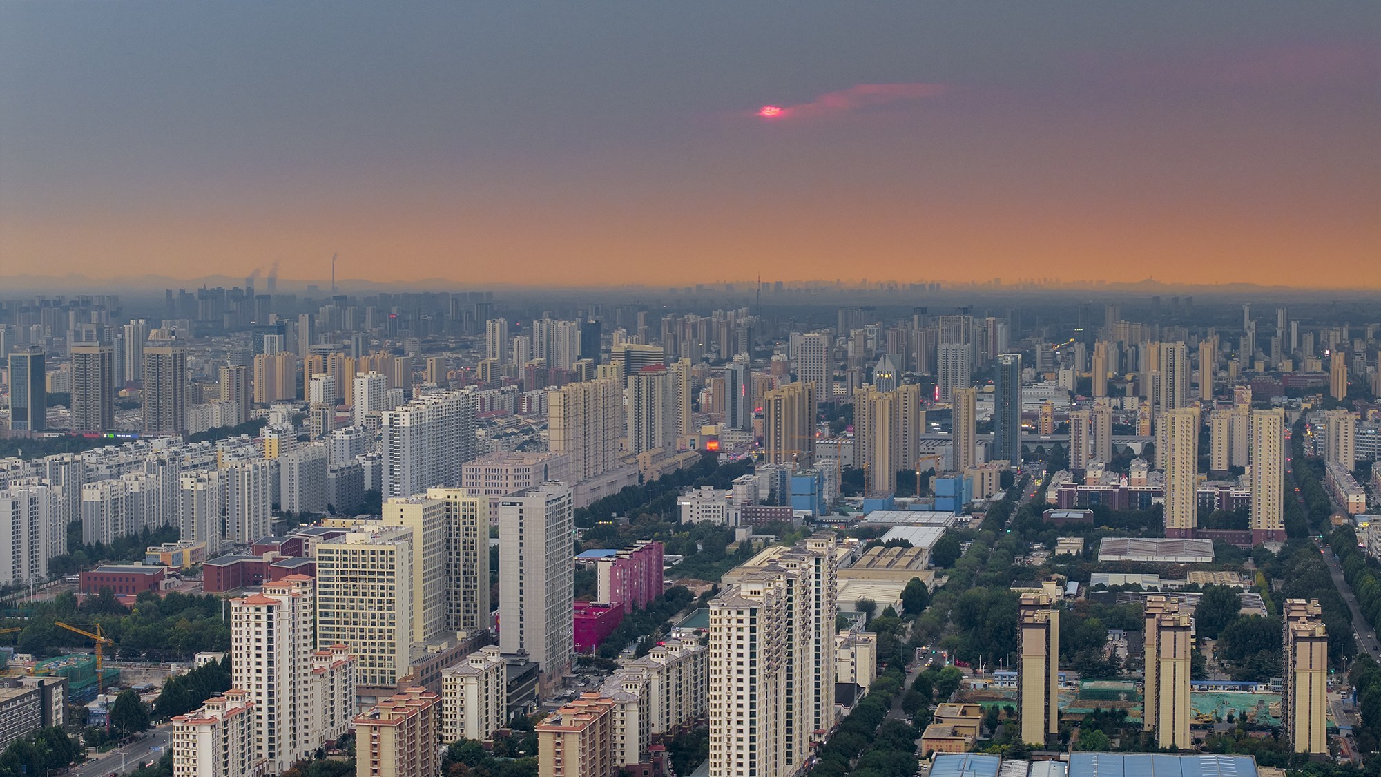 DJI Air 3S无人机评测：回归1英寸，双摄设计，避障返航更安全