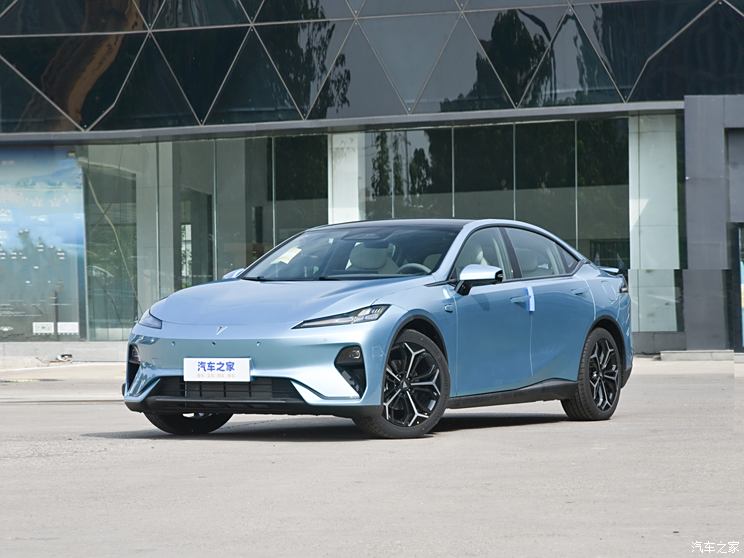 深蓝汽车 深蓝L07 2024款 230Max乾崑智驾ADS SE增程版