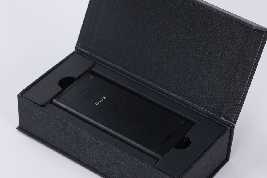 影驰PSD01磁吸移动固态硬盘开箱 高速移动存储新选择