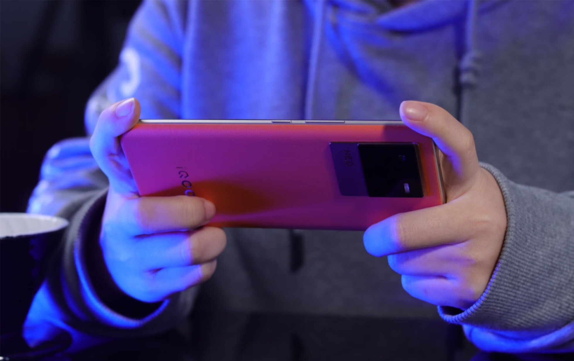 重塑游戏体验的新标杆 iQOO 13自研电竞芯片Q2体验分享__重塑游戏体验的新标杆 iQOO 13自研电竞芯片Q2体验分享