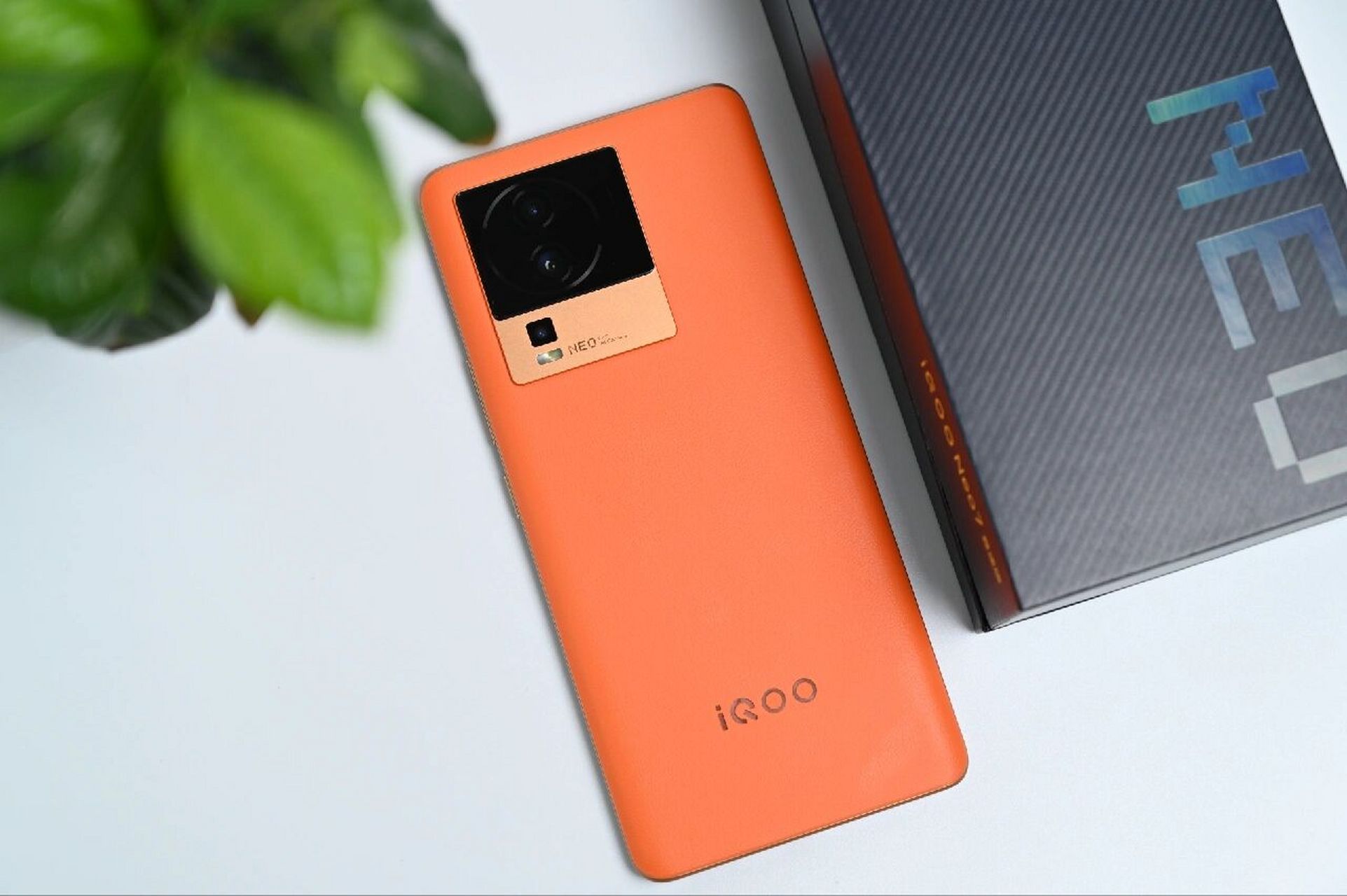 iQOO 13 144Hz帧率游戏实测：双芯加持，流畅不热__iQOO 13 144Hz帧率游戏实测：双芯加持，流畅不热