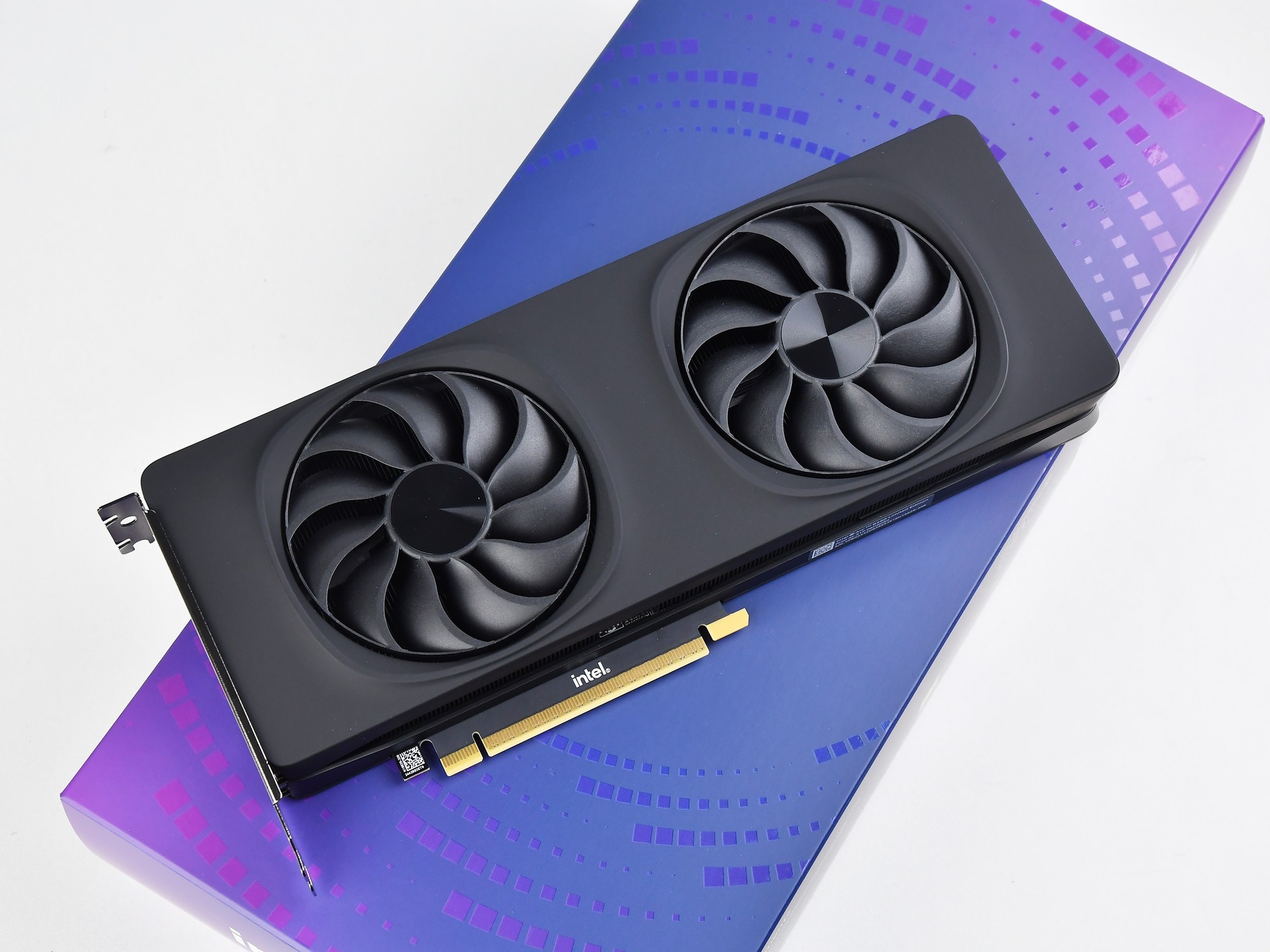 公版英特尔锐炫B580首测：性价比超越RTX 4060Ti 光追性能超级进化