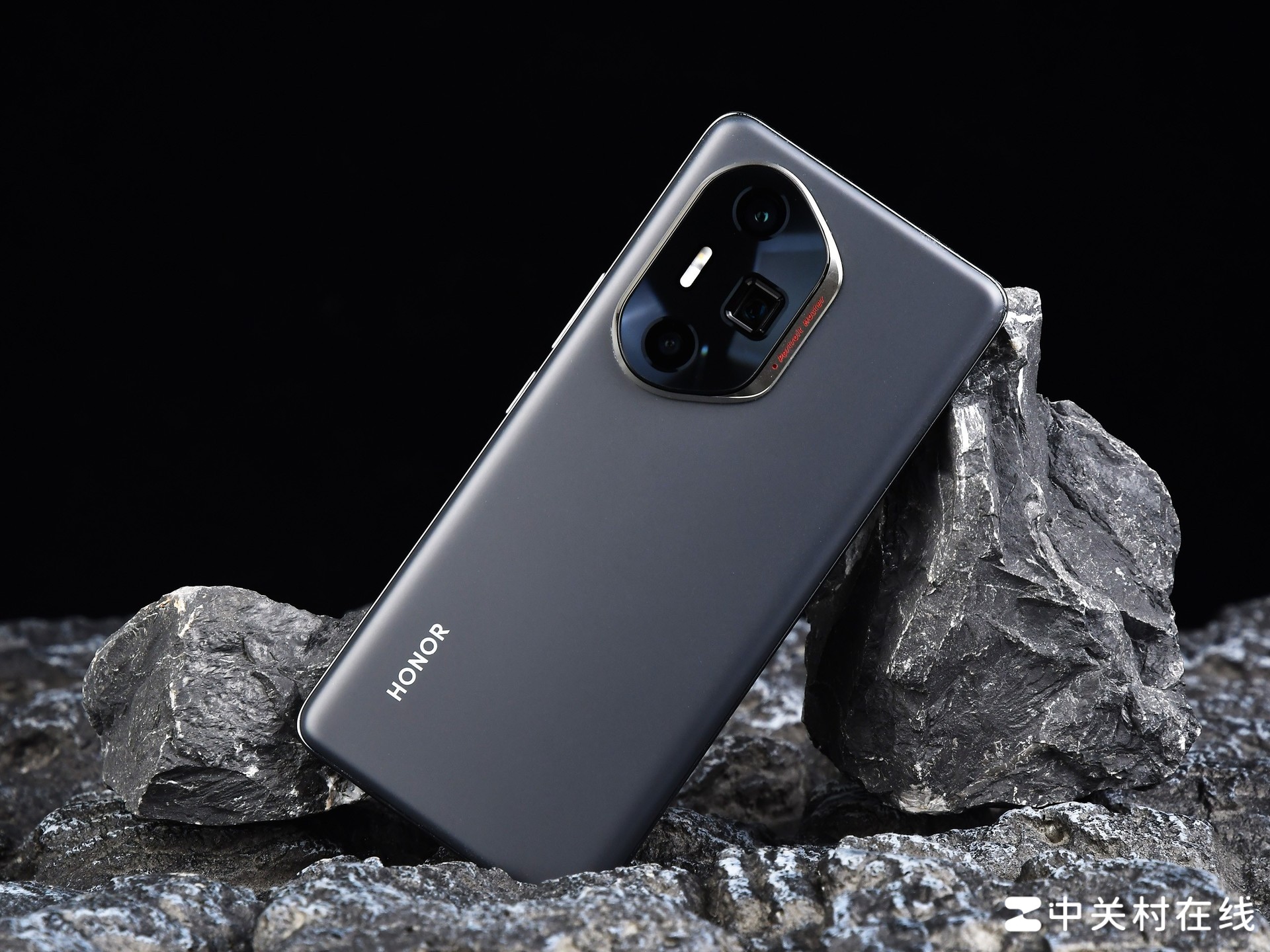 4199元的单反级人像手机 荣耀300 Ultra全面评测