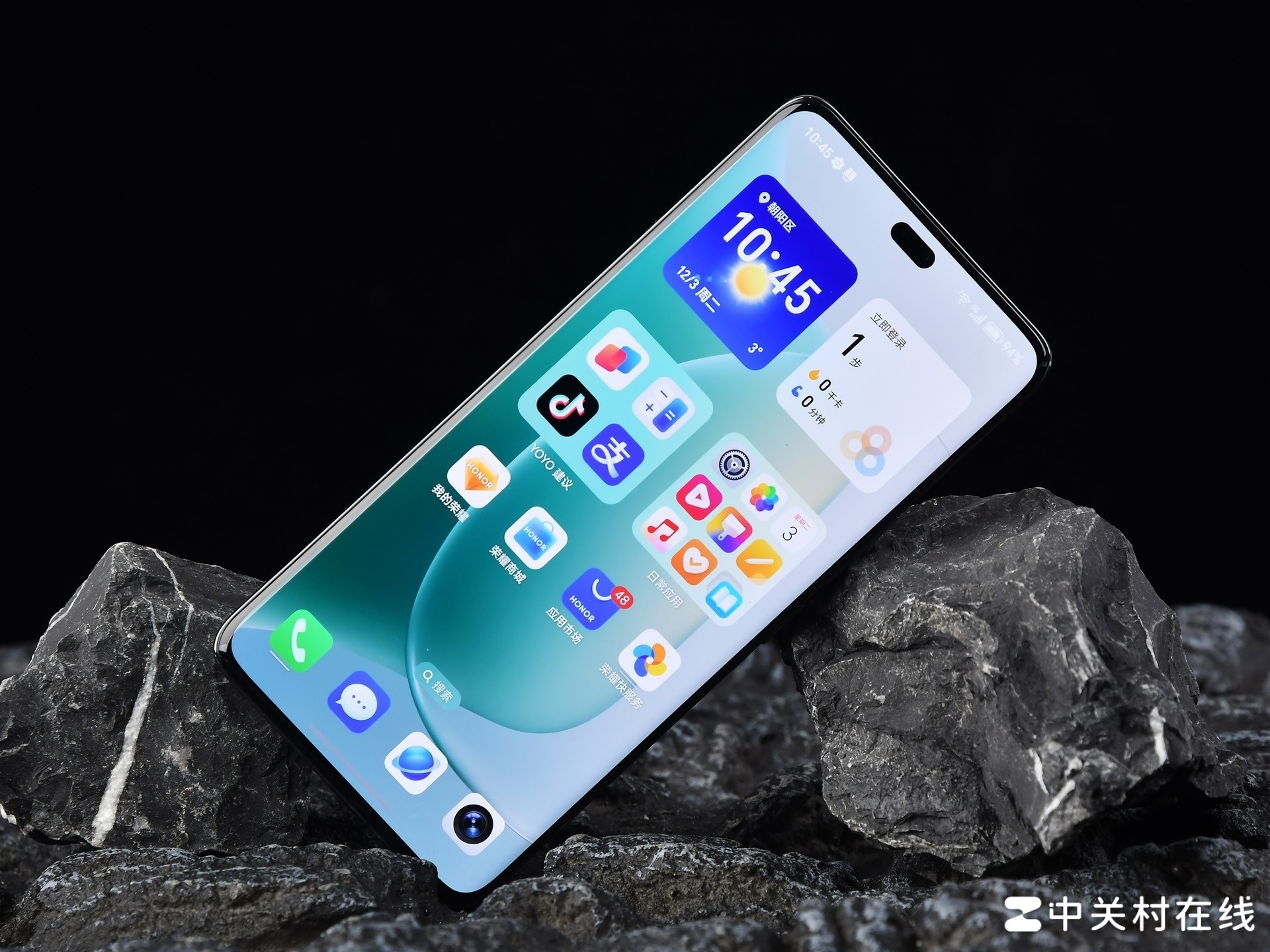 4199元的单反级人像手机 荣耀300 Ultra全面评测