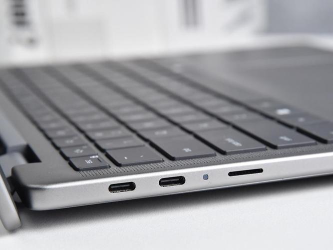 _戴尔触摸屏笔记本什么型号_戴尔带触摸屏显示器型号