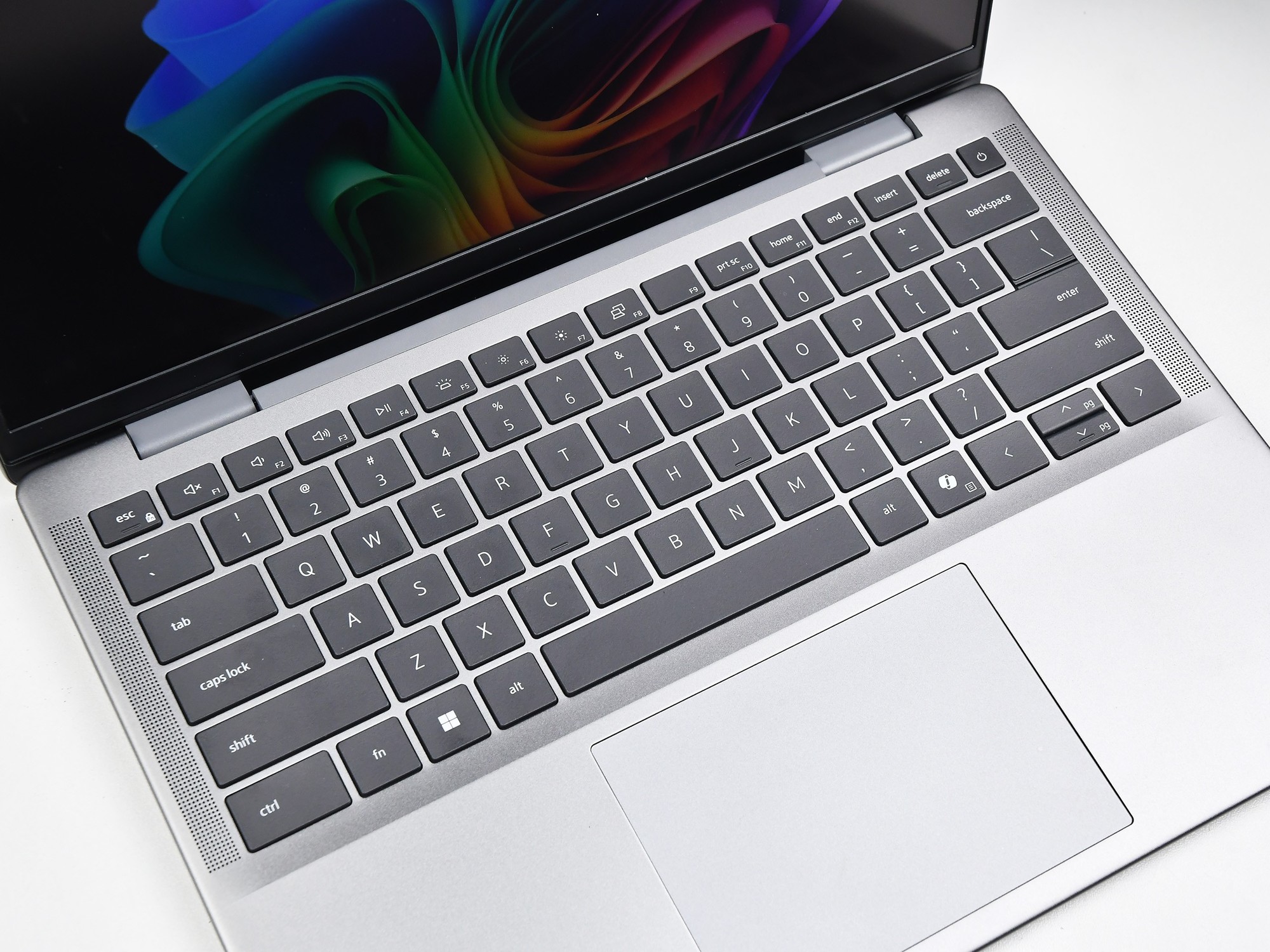 戴尔Latitude 7455评测：14英寸触屏移动办公利器