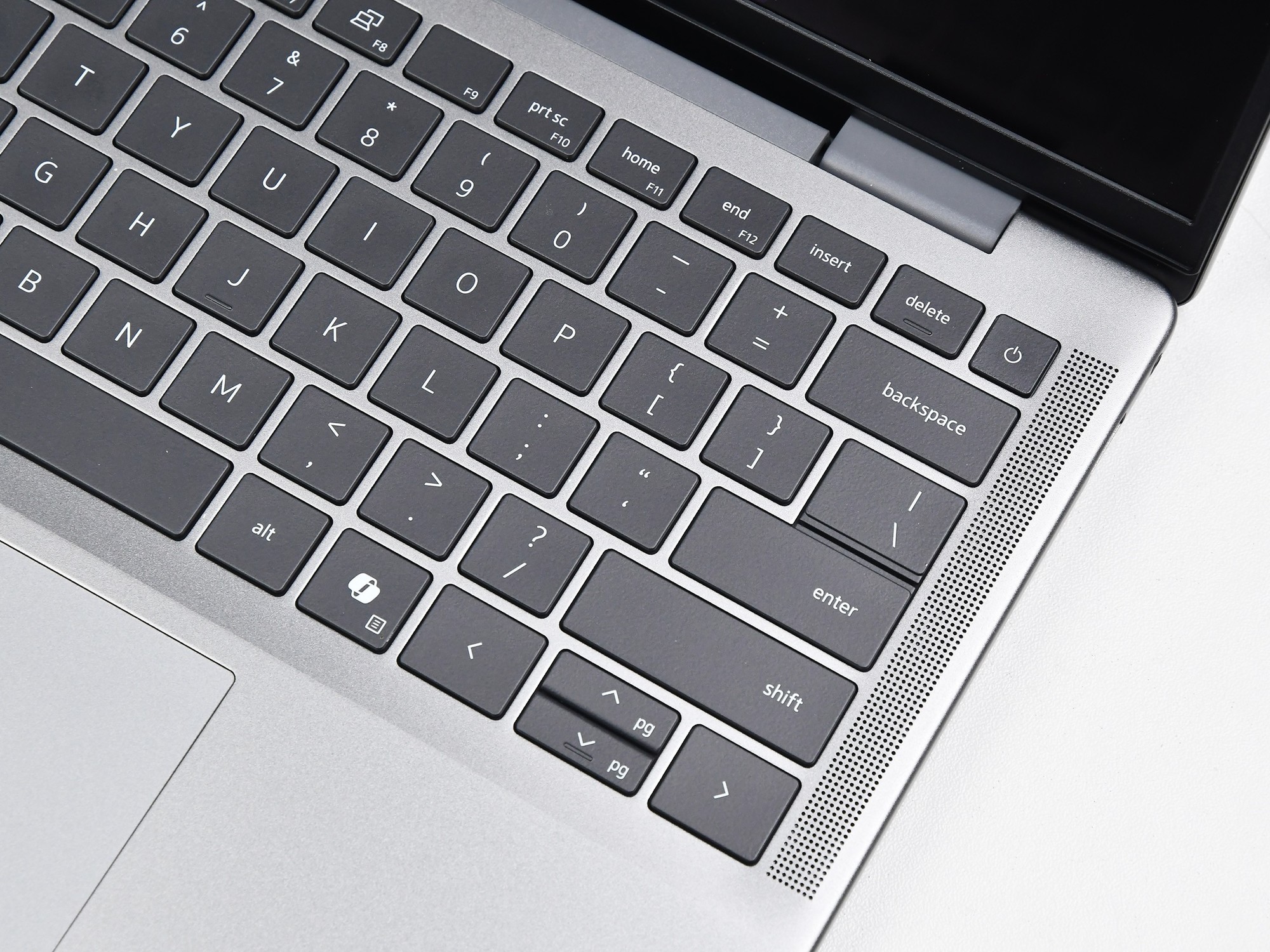 戴尔Latitude 7455评测：14英寸触屏移动办公利器