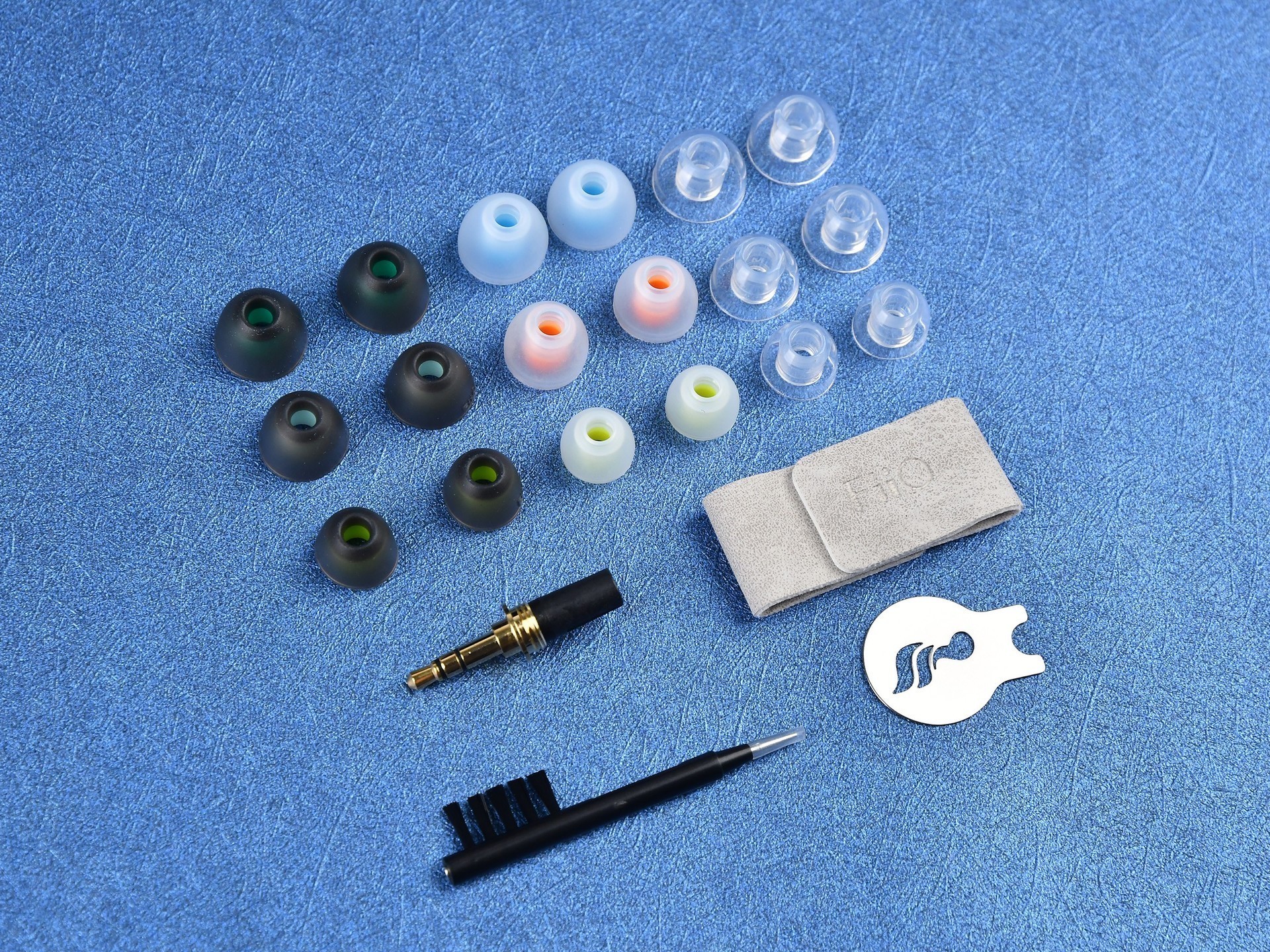 飞傲FH19八单元耳机评测：加量不加价的真旗舰圈铁耳机