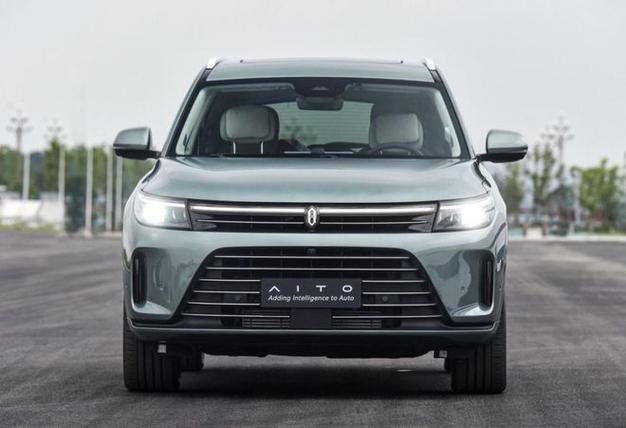 问界M9 理想L9冬季正面硬刚 谁才是千万内最好的SUV_问界M9 理想L9冬季正面硬刚 谁才是千万内最好的SUV_