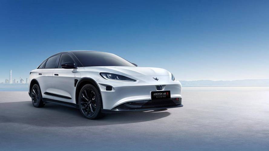 _ARCFOX极狐推出补贴兜底保障政策方案，并透露未来将推增程版车型_ARCFOX极狐推出补贴兜底保障政策方案，并透露未来将推增程版车型