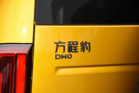 插电越野车_越野插车_