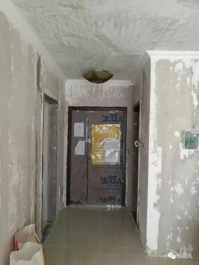 墙体有裂纹墙纸能遮住吗_墙体开裂会导致壁纸开裂吗_