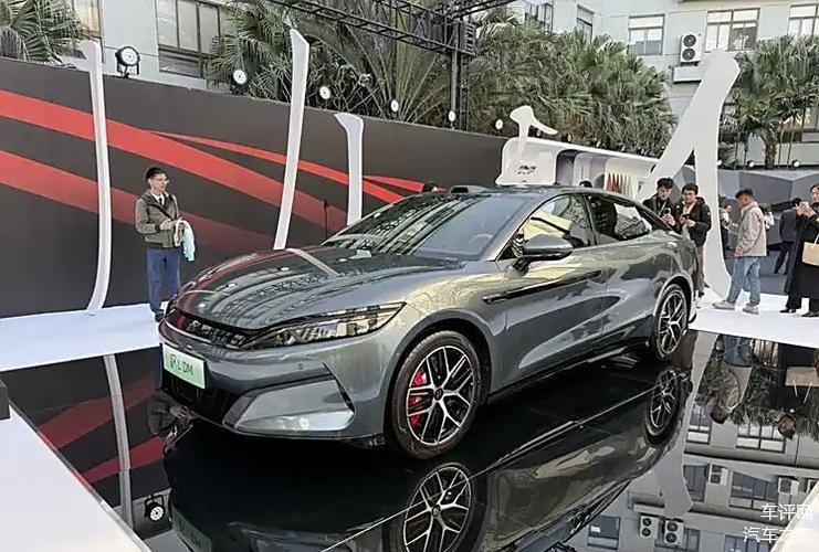 比亚迪汉加速度多少g_比亚迪汉加速性能_