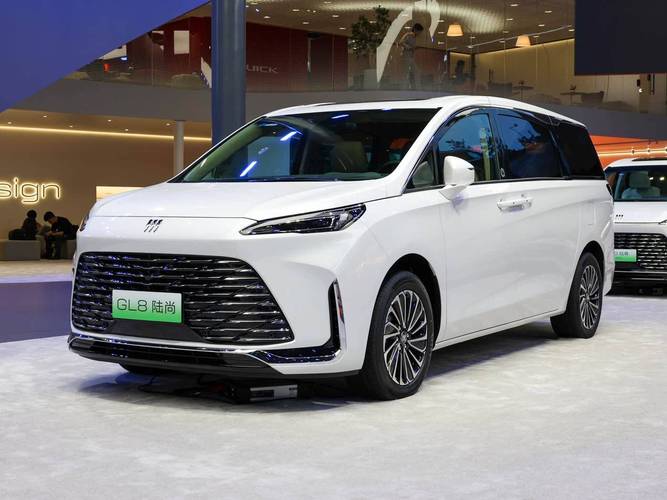 _GL8陆尚推限时权益 别克品牌5月份销量40177辆_别克avenir权益