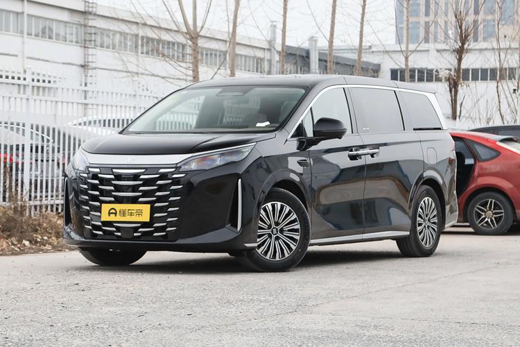 _GL8陆尚推限时权益 别克品牌5月份销量40177辆_别克avenir权益