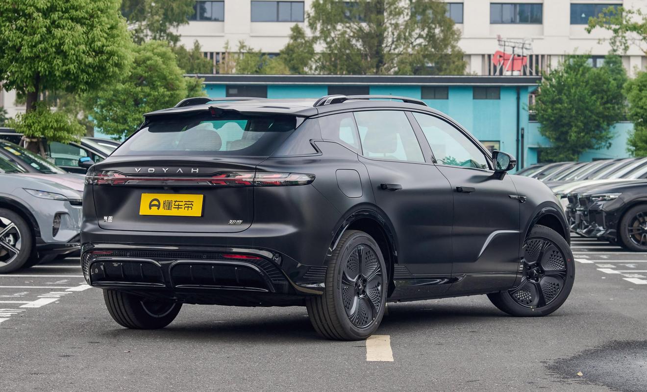 _全系800V+5C/搭载乾崑智驾ADS 4 新款岚图知音将于8月底上市_全系800V+5C/搭载乾崑智驾ADS 4 新款岚图知音将于8月底上市