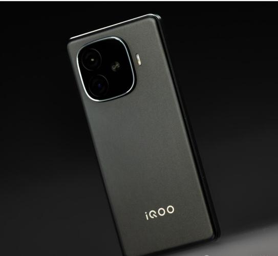 _搭载自研电竞芯片Q2！ iQOO Z10 Turbo+震撼来袭！_搭载自研电竞芯片Q2！ iQOO Z10 Turbo+震撼来袭！