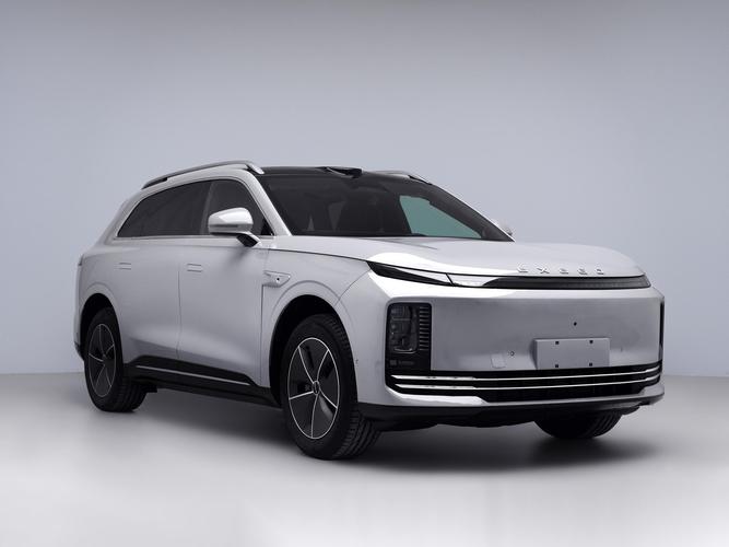 星途ET7申报图 中大型5座SUV 增程+纯电 车名/设计都像新势力__星途ET7申报图 中大型5座SUV 增程+纯电 车名/设计都像新势力