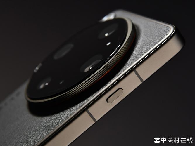 OPPO Find X9 Ultra上手体验：口袋里的哈苏，到底有多能打？_OPPO Find X9 Ultra上手体验：口袋里的哈苏，到底有多能打？_