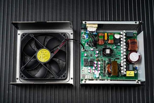 _全新航嘉重火力AX850P三叉戟电源评测 氮化镓GaN加持更强更稳_全新航嘉重火力AX850P三叉戟电源评测 氮化镓GaN加持更强更稳
